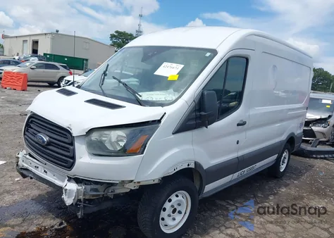 2015 Ford Transit T-250 z USA, uszkodzony, nr VIN 1FTNR1CM6FKA24929